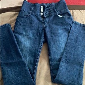 Juniors jeans
